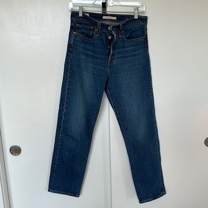 Never worn levi’s straight leg denim jeans